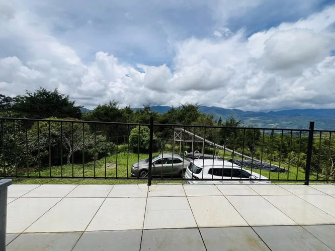 Venta de Finca en Birristo de Paraiso de Cartago