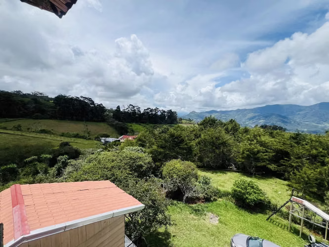 Venta de Finca en Birristo de Paraiso de Cartago