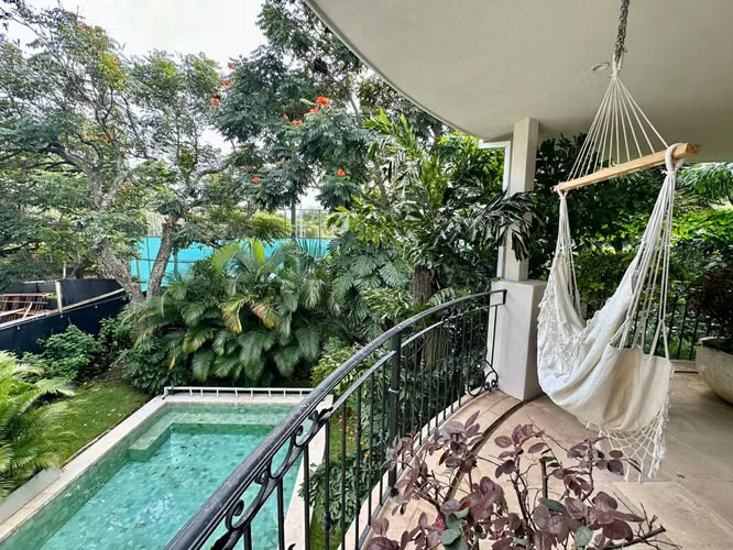 Residencia Mediterránea de Lujo en Venta en Santa Ana