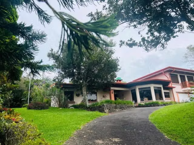 Venta de casa en San Rafael de Heredia