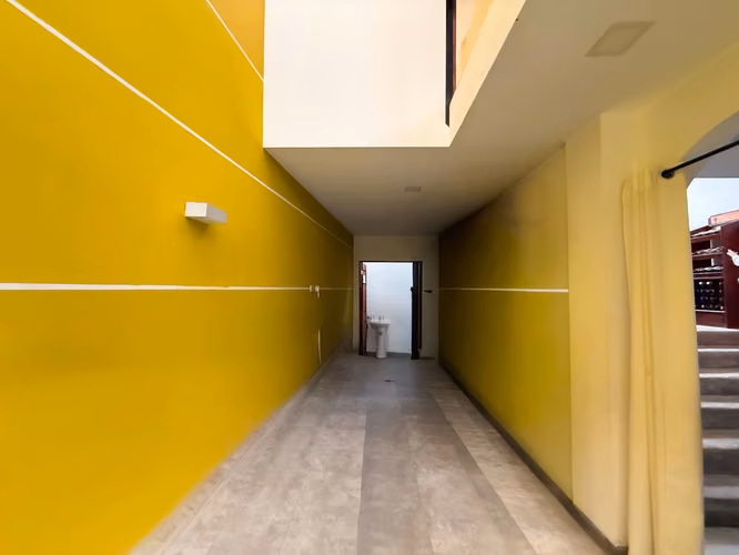 Casa Estilo Europeo con Loft Moderno en San Rafael de Escazú