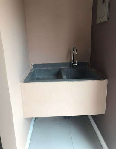 Cartago: dos apartamentos, 4 dormitorios, balcón y vista a las montañas. ¡Gran oportunidad!