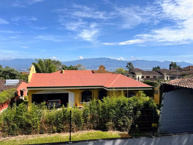 VENTA DE CASA EN DENDERA ESCAZÚ