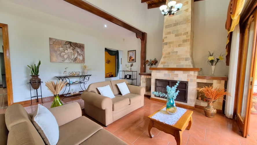 Venta de casa en San Rafael de Coronado