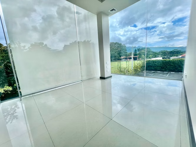 Oficina 105m2 en Río Oro - Imagen 2