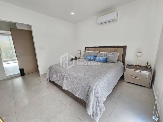 Alquiler de casa amoblada en Pozos Santa Ana