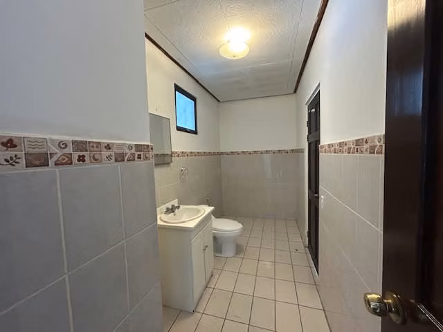 id # 40773 Venta de Casa Comercial sobre calle vieja a Tres Ríos. - Imagen 14