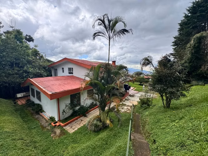 id 41034 Venta de casa con amplio terreno en San Ramón - Imagen 16