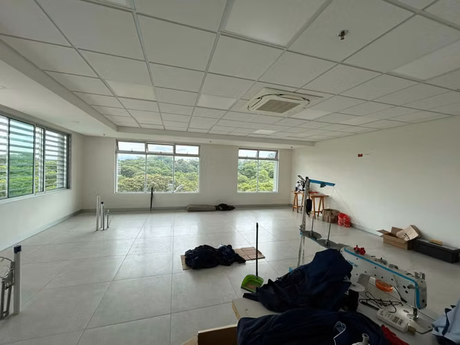 Alquiler de Espacio de Oficina en Guayabos #40835 - Imagen 3