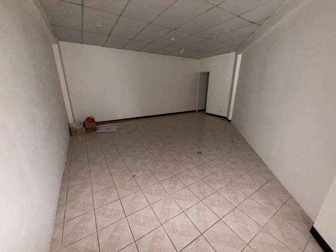 Alquiler de locales en Sabana Oeste - Imagen 10