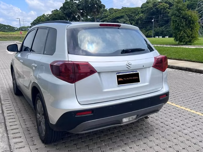Suzuki vitara 4x4 2024 - Imagen 4