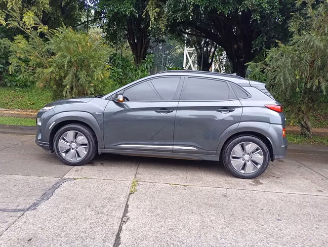 HYUNDAI KONA GL 2021