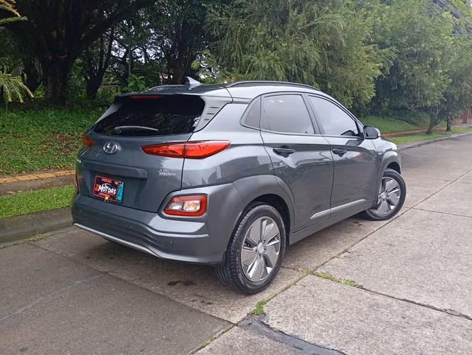 HYUNDAI KONA GL 2021