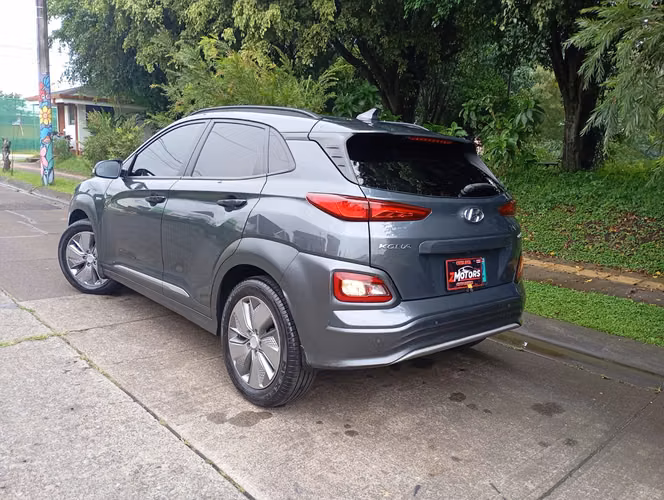 HYUNDAI KONA GL 2021