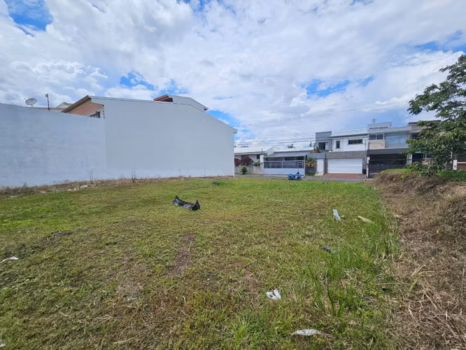 Bello lote en Altos del Horizonte entre Escazu y Rohrmoser - Imagen 7