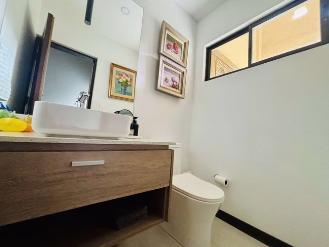 Se vende casa de una planta, en condominio en condominio en Escazú.