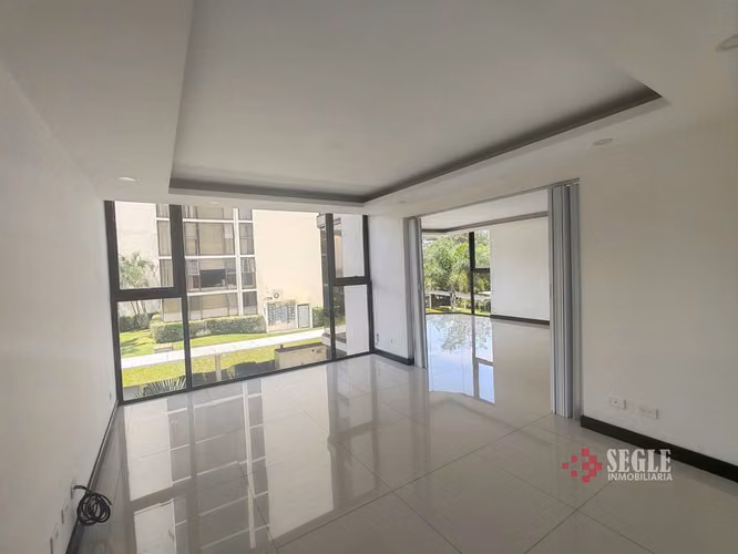 Venta de apartamento en Escazú, Bello Horizonte.