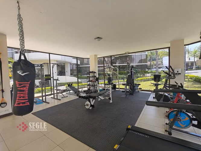 Venta de apartamento en Escazú, Bello Horizonte.