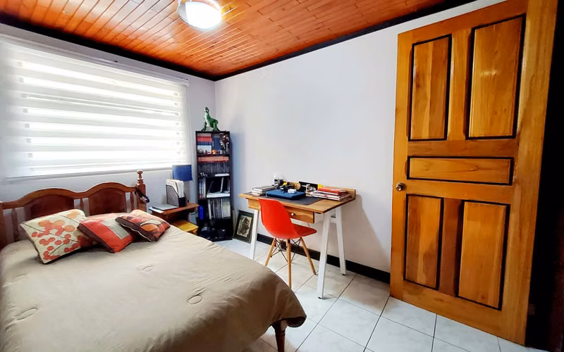 Casa de una planta 4 habitaciones, amplio terreno - Taras, San Nicolas Cartago