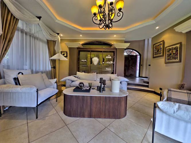 CASA EN VENTA COLINAS DE MONTEALEGRE QUE COMBINA LUJO UBICACIÓN Y DISEÑO EN PINARES CURRIDABAT - Imagen 3