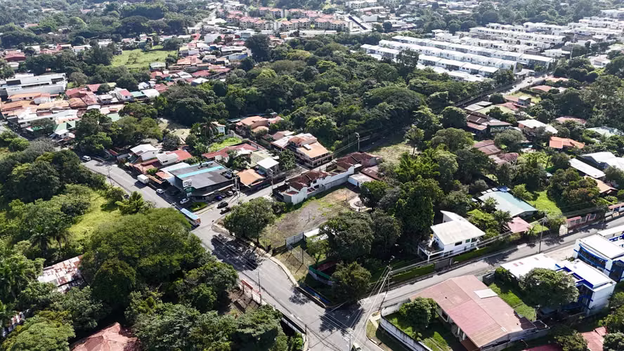 Lotes con Uso de Suelo Mixto en Venta – Río Oro, Santa Ana - Imagen 3