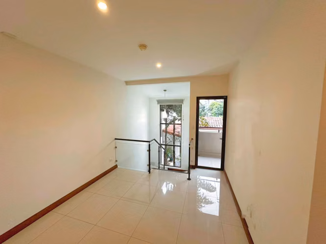 ALQUILER DE CASA EN TREJOS MONTEALEGRE, ESCAZÚ - Imagen 3