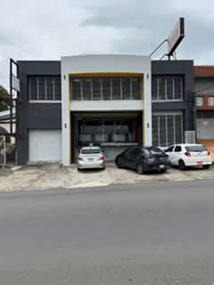 ALQUILER DE LOCAL COMERCIAL – ALAJUELA 140m2