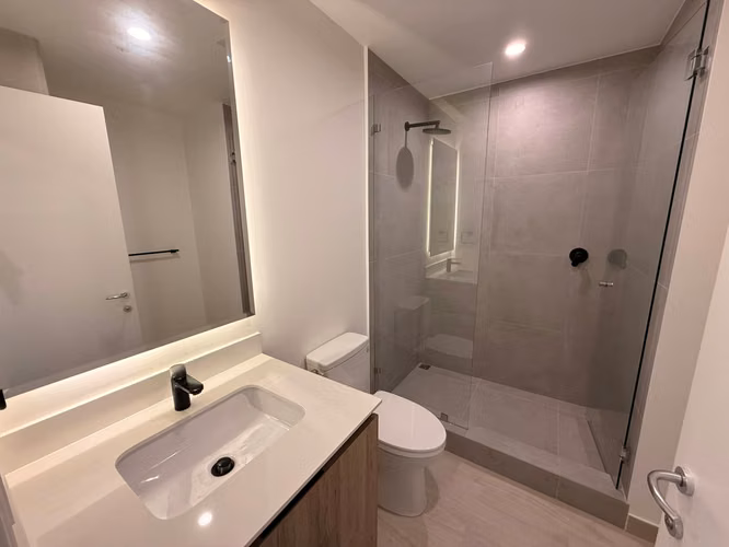ALQUILER DE APARTAMENTO EN AVENIDA ESCAZÚ*