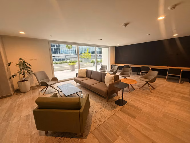 ALQUILER DE APARTAMENTO EN AVENIDA ESCAZÚ*