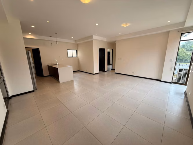 ALQUILER DE APARTAMENTO EN RIO ORO, SANTA ANA* - Imagen 4