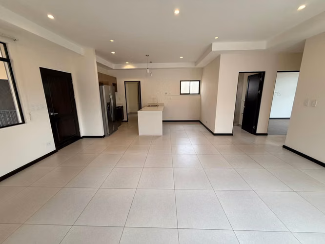 ALQUILER DE APARTAMENTO EN RIO ORO, SANTA ANA* - Imagen 3