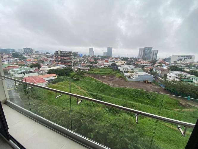 VENTA EN ESCALANTE CONDOMINIO - Imagen 5