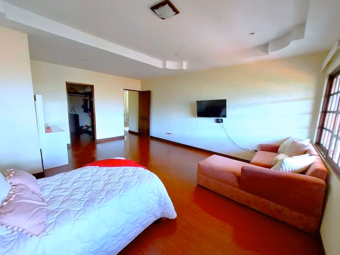 Casa en venta en Heredia, Santo Domingo.  4 Hab 3 Master, una en planta baja.  Confort & Elegancia