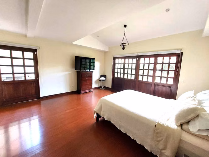Casa en venta en Heredia, Santo Domingo.  4 Hab 3 Master, una en planta baja.  Confort & Elegancia