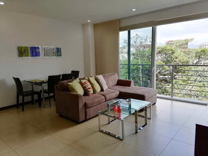 Alquiler de exclusivo apartamento en distrito 4 - Imagen 3