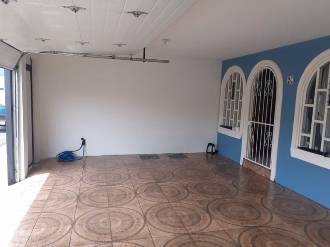 Casa en venta en Residencial en Guadalupe de Cartago - Imagen 1