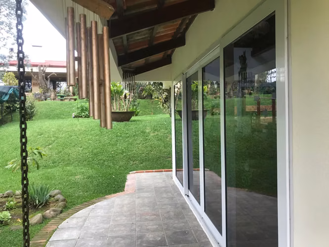 Venta de Propiedad Grande con 2 casas, Granadilla, Curridabat. 4153 - Imagen 4
