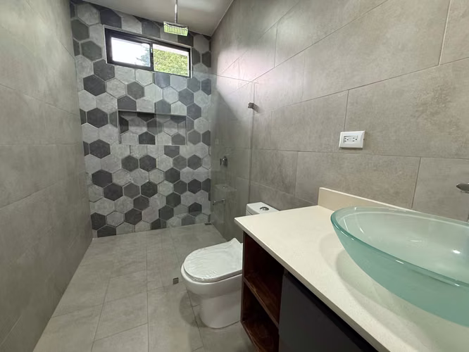 Venta de casa en Atenas - Imagen 11