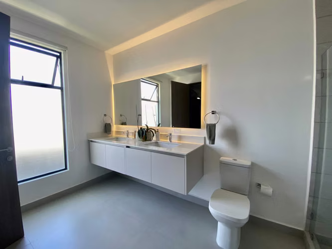 Lindora, Santa Ana Espectacular Casa Contemporánea para Estrenar