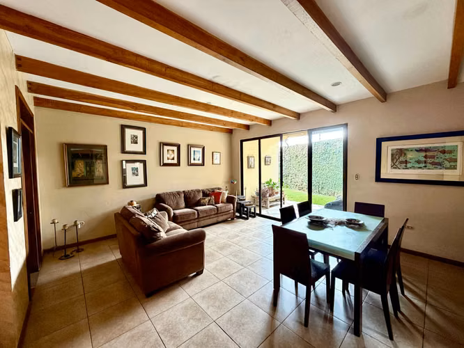 VENTA DE CASA EN RESIDENCIAL - UNA PLANTA - GRANADILLA - CURRIDABAT