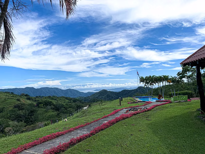 Hacienda con Vista al Océano, 220 Hectareas