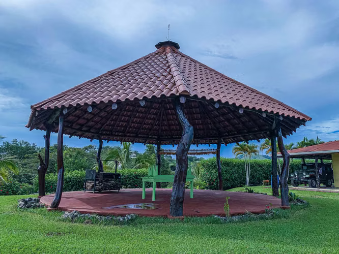 Hacienda con Vista al Océano, 220 Hectareas
