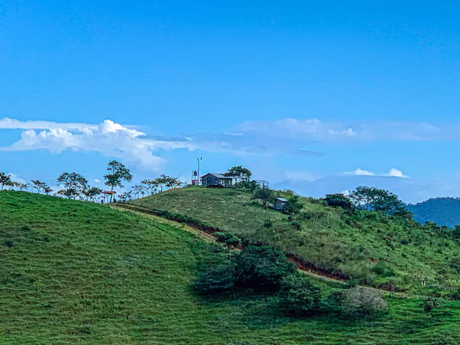 Hacienda con Vista al Océano, 220 Hectareas