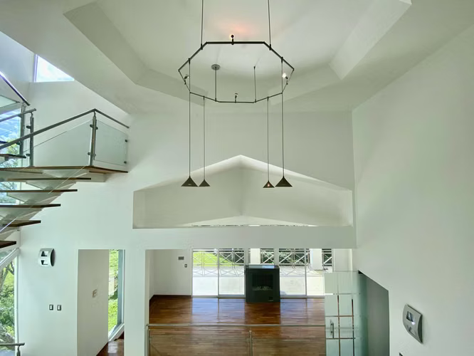 Escazu, Guachipelin  Casa Contemporánea con excelente Vistas
