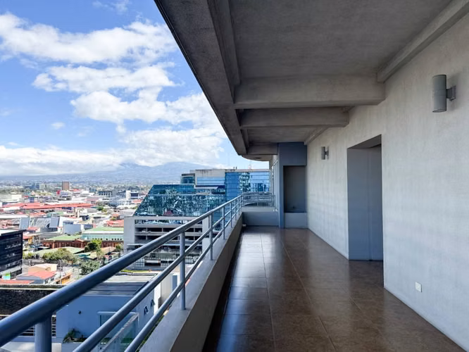 Venta de apartamento en Paseo Colón, San José