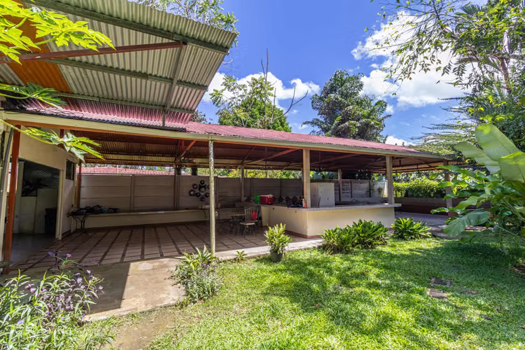 Venta de Propiedad uso mixto en  La Virgen de Sarapiquí - Imagen 4