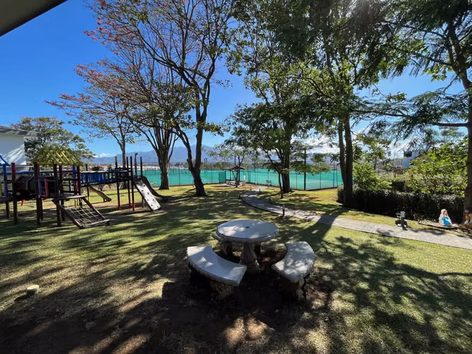 CONDMINIO FRANCOSTA-HEREDIA!  MODERNAS CASAS NUEVAS  DE 3 HAB/2.5BAÑOS/2 PARQUEOS