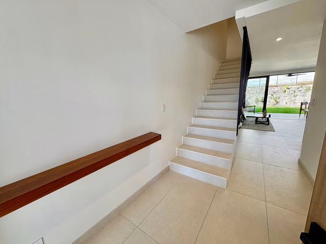 CONDMINIO FRANCOSTA-HEREDIA!  MODERNAS CASAS NUEVAS  DE 3 HAB/2.5BAÑOS/2 PARQUEOS