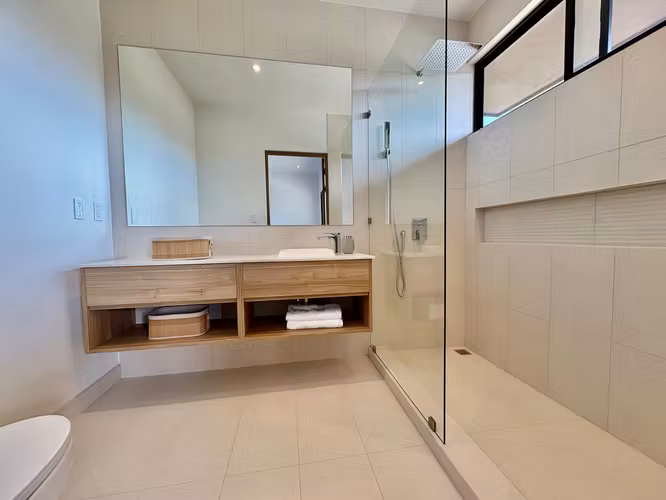 CONDMINIO FRANCOSTA-HEREDIA!  MODERNAS CASAS NUEVAS  DE 3 HAB/2.5BAÑOS/2 PARQUEOS