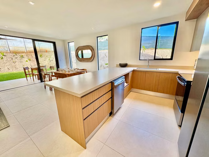 CONDMINIO FRANCOSTA-HEREDIA!  MODERNAS CASAS NUEVAS  DE 3 HAB/2.5BAÑOS/2 PARQUEOS